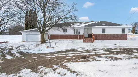 w8662 West Lone Elm Road, Van Dyne, WI 54979