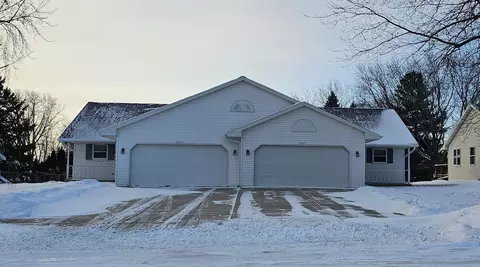 3027 Glendale Ave, Howard, WI 54313