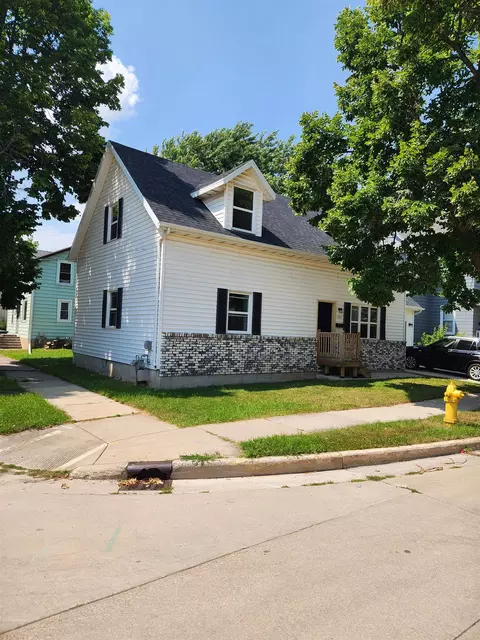 262 Linden St, Fond Du Lac, WI 54935