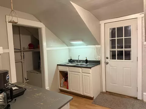 Kitchen - 324 E Pacific St, Appleton, WI 54911 photo 3 of 4