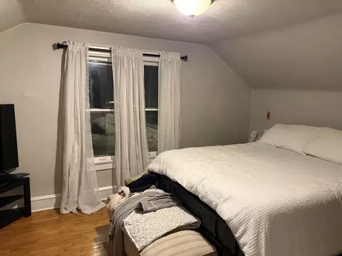 Bedroom - 324 E Pacific St, Appleton, WI 54911 photo 2 of 2