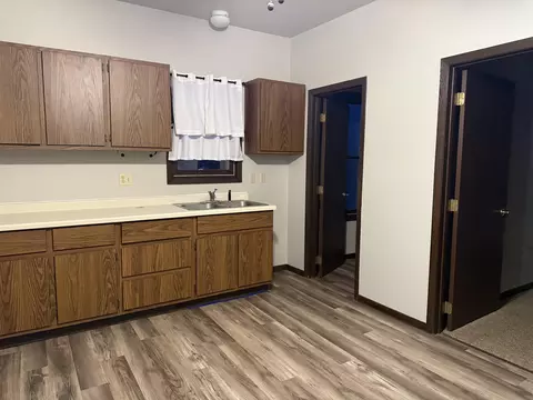 1421 E Midway Rd, Appleton, WI 54915 photo 2