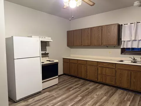 1421 E Midway Rd, Appleton, WI 54915 photo 3
