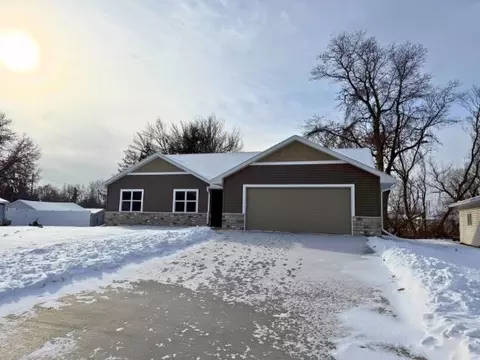 1921 Lone Grove Ave, Green Bay, WI 54303
