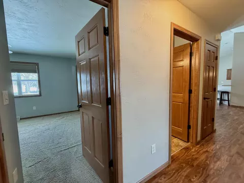Entry Way - 264 Jasmine Dr, Berlin, WI 54923 photo 6 of 14