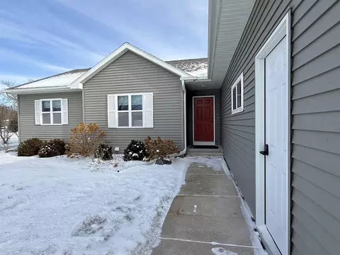 Exterior - 264 Jasmine Dr, Berlin, WI 54923 photo 7 of 20