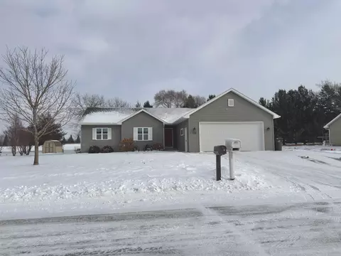 Exterior - 264 Jasmine Dr, Berlin, WI 54923 photo 2 of 20