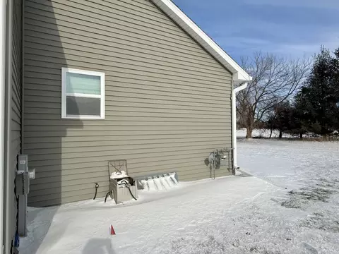 Exterior - 264 Jasmine Dr, Berlin, WI 54923 photo 10 of 20