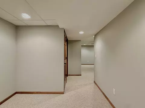 Entry Way - 264 Jasmine Dr, Berlin, WI 54923 photo 12 of 14