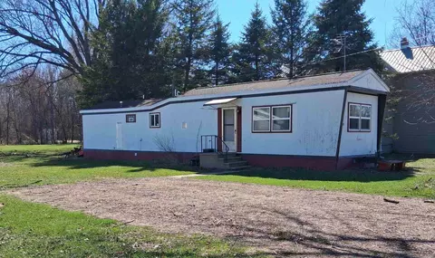 507 E Groninger St, Suring, WI 54174