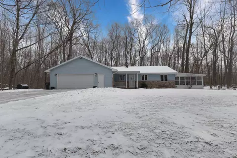 7186 Clark Point Rd, Winneconne, WI 54986
