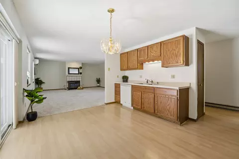 Living - 1035 S West Ct #B, Appleton, WI 54915 photo 4 of 5