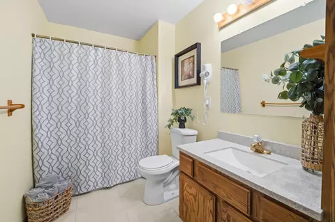 Bath - 1035 S West Ct #B, Appleton, WI 54915 photo 1 of 1