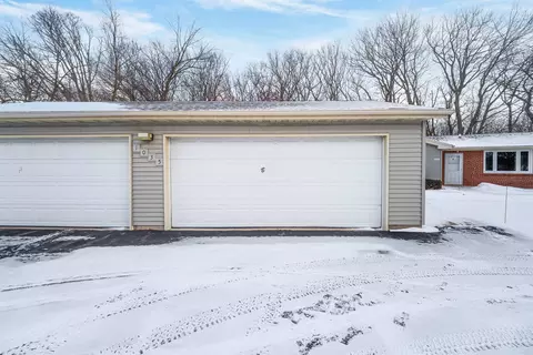 Exterior - 1035 S West Ct #B, Appleton, WI 54915 photo 5 of 5