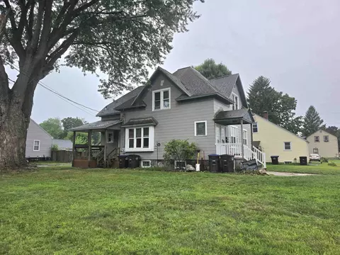 Exterior - 516 E Dall St, Shawano, WI 54166 photo 3 of 3