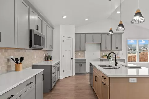 Kitchen - W5621 Tonys Way, Appleton, WI 54915 photo 4 of 4