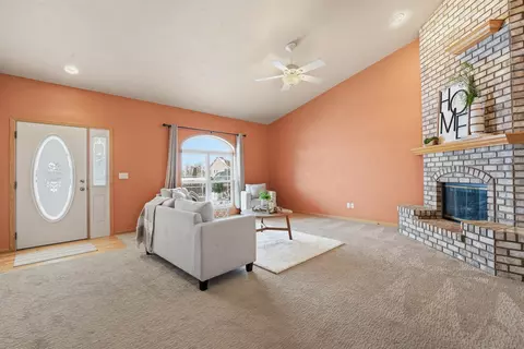 Living - n194 Eastowne Lane, Appleton, WI 54915 photo 1 of 5