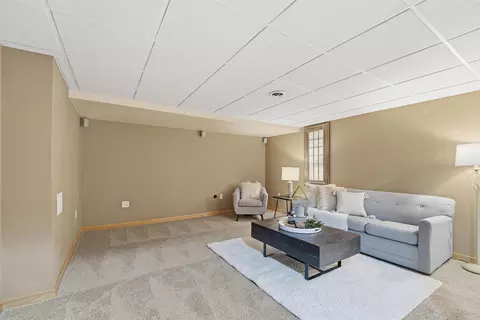 Living - n194 Eastowne Lane, Appleton, WI 54915 photo 5 of 5