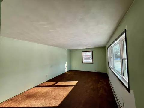 Living - 16 Ramlen Ct, Appleton, WI 54915 photo 1 of 1
