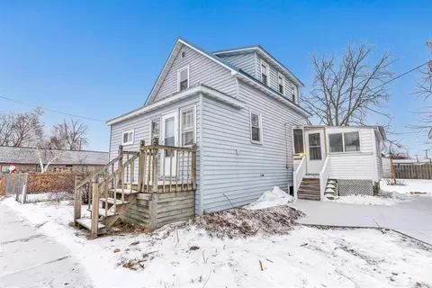 403 Scherer Ave, Oconto, WI 54153
