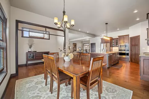 Dining - 6600 N Kurey Dr, Appleton, WI 54913 photo 2 of 3