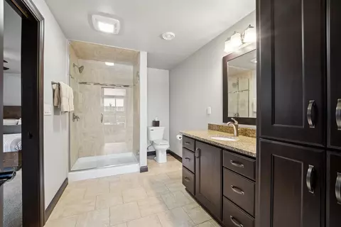 Bath - 6600 N Kurey Dr, Appleton, WI 54913 photo 5 of 5