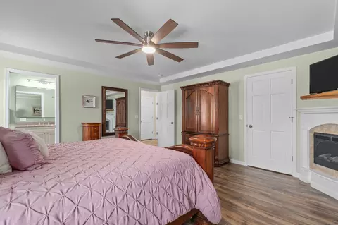 Bedroom - w5609 Jochmann Drive, Appleton, WI 54915 photo 2 of 9