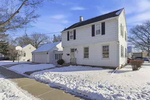 Exterior - 603 E Goodall St, Appleton, WI 54915 photo 3 of 4