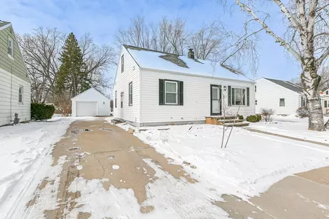 1713 N Ullman St, Appleton, WI 54911 photo 2