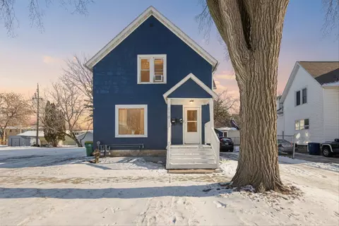 110 N Clay St, Green Bay, WI 54301