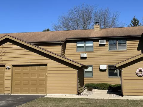 1115 Daniel Ct #42, Neenah, WI 54956