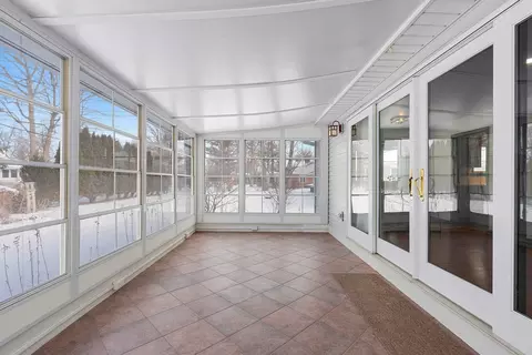 Exterior - 1040 E Moorpark Ave, Appleton, WI 54911 photo 3 of 5