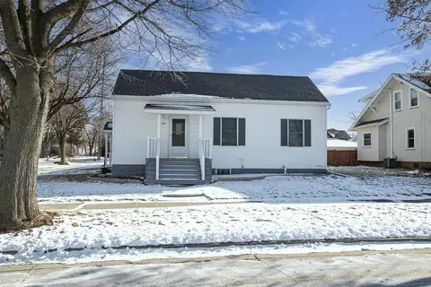 331 N John St, Kimberly, WI 54136