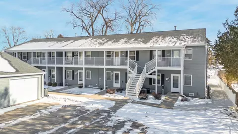 249 S 1st St, Winneconne, WI 54986