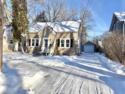 1908 N Alvin St, Appleton, WI 54911