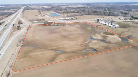 5813 Michigan Ave, Manitowoc, WI 54220