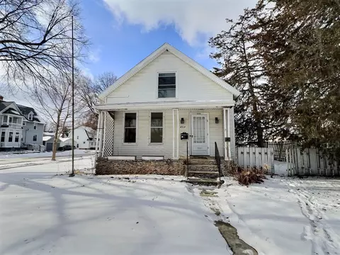 203 N Oakland Ave, Green Bay, WI 54303