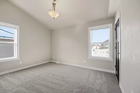 Bedroom - 5701 N Acadia Dr, Appleton, WI 54913 photo 5 of 10