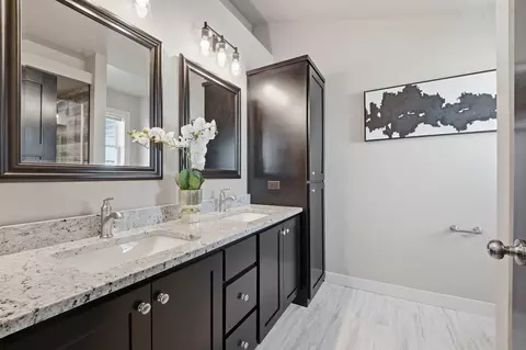 Bath - 5701 N Acadia Dr, Appleton, WI 54913 photo 1 of 5