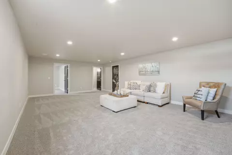 Living - 5701 N Acadia Dr, Appleton, WI 54913 photo 4 of 4