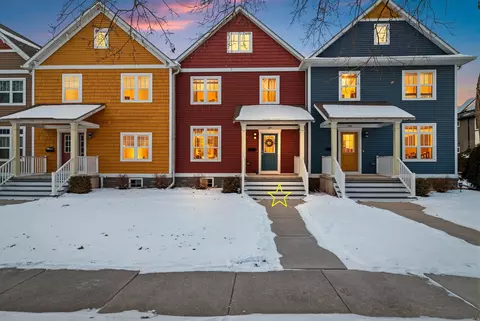 224 S Jackson St, Green Bay, WI 54301
