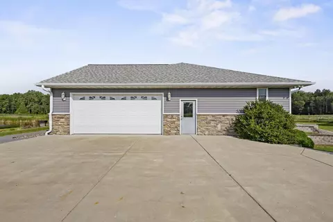 Other - 8464 County Rd S, Pulaski, WI 54162 photo 1 of 33