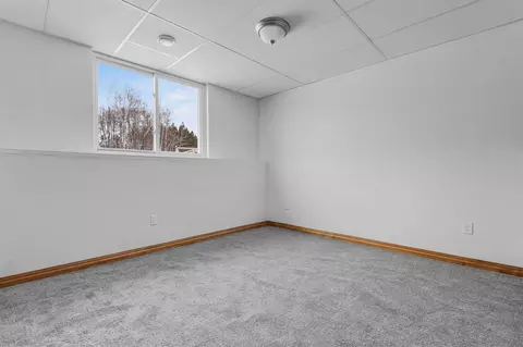 Bedroom - 8464 County Rd S, Pulaski, WI 54162 photo 6 of 8