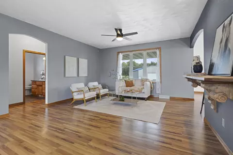 Living - 8464 County Rd S, Pulaski, WI 54162 photo 3 of 5