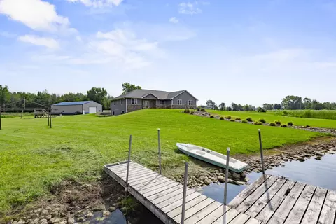 Exterior - 8464 County Rd S, Pulaski, WI 54162 photo 9 of 9