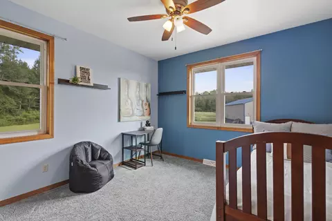 Bedroom - 8464 County Rd S, Pulaski, WI 54162 photo 1 of 8