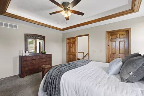 Bedroom - 8464 County Rd S, Pulaski, WI 54162 photo 4 of 8