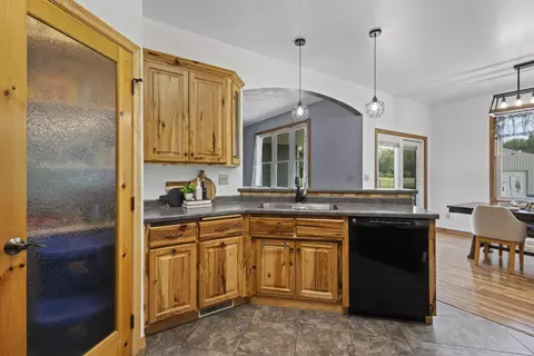 Kitchen - 8464 County Rd S, Pulaski, WI 54162 photo 4 of 9
