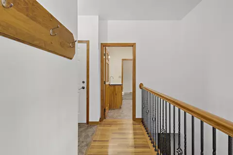 Entry Way - 8464 County Rd S, Pulaski, WI 54162 photo 5 of 7