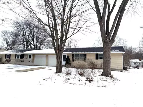 1124 Jaymar St, Green Bay, WI 54313